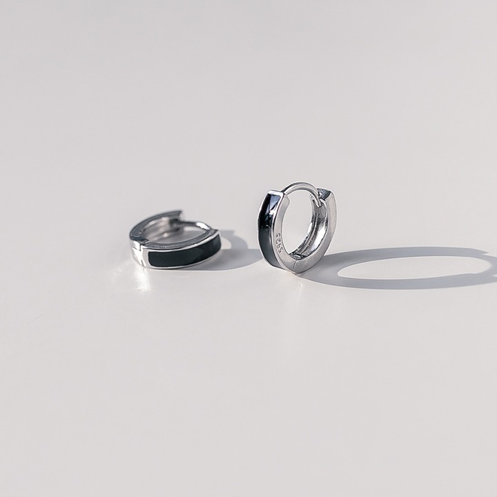 [925 silver] 플랫 에나멜 원터치 귀걸이 Seventeen 세븐틴